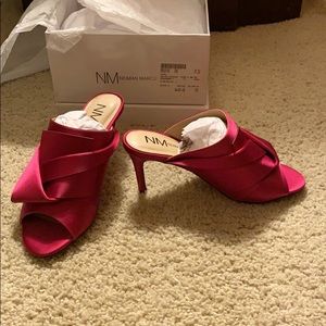Neiman Marcus Fuchsia Heels!  New in box!